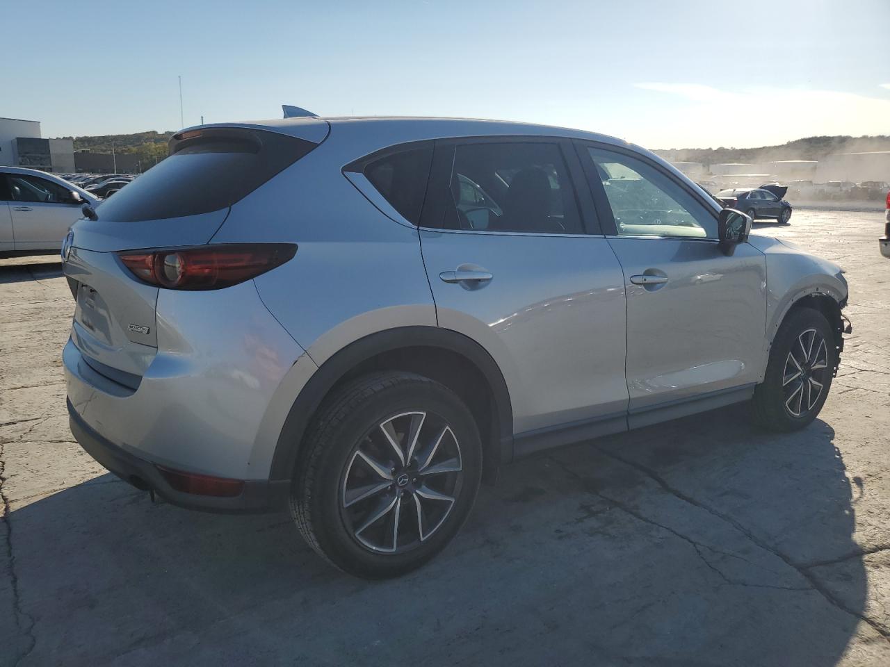 2018 Mazda CX-5 - Image 3