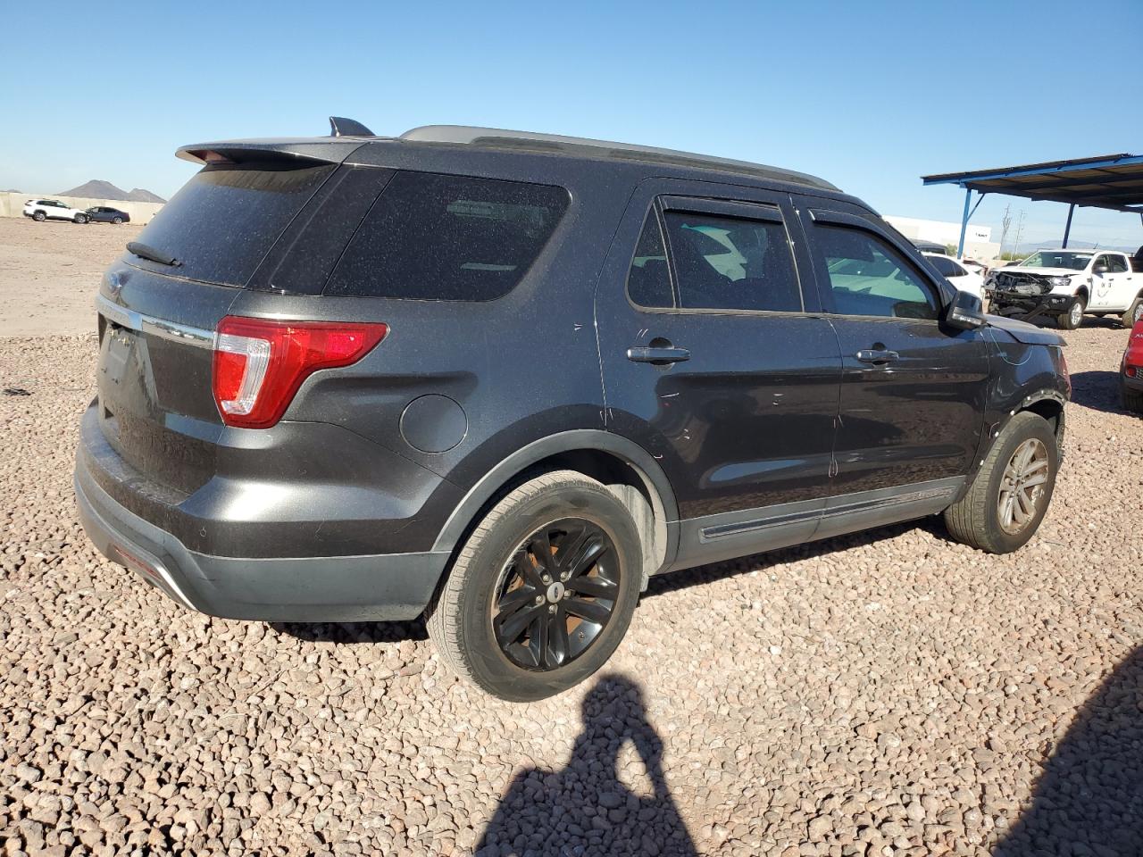 2017 Ford Explorer - Image 3