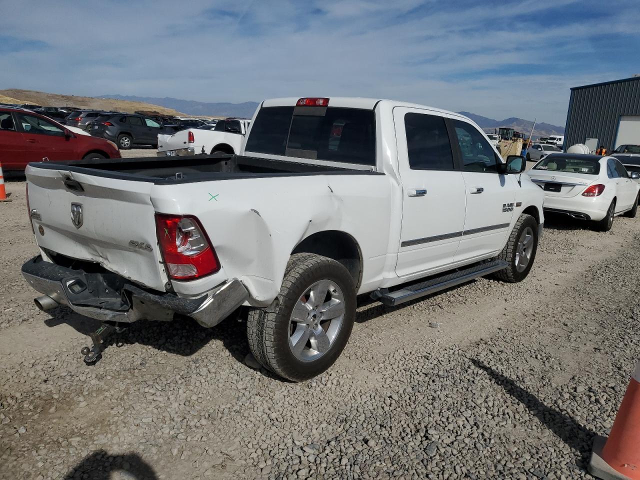 2016 RAM 1500 - Image 3