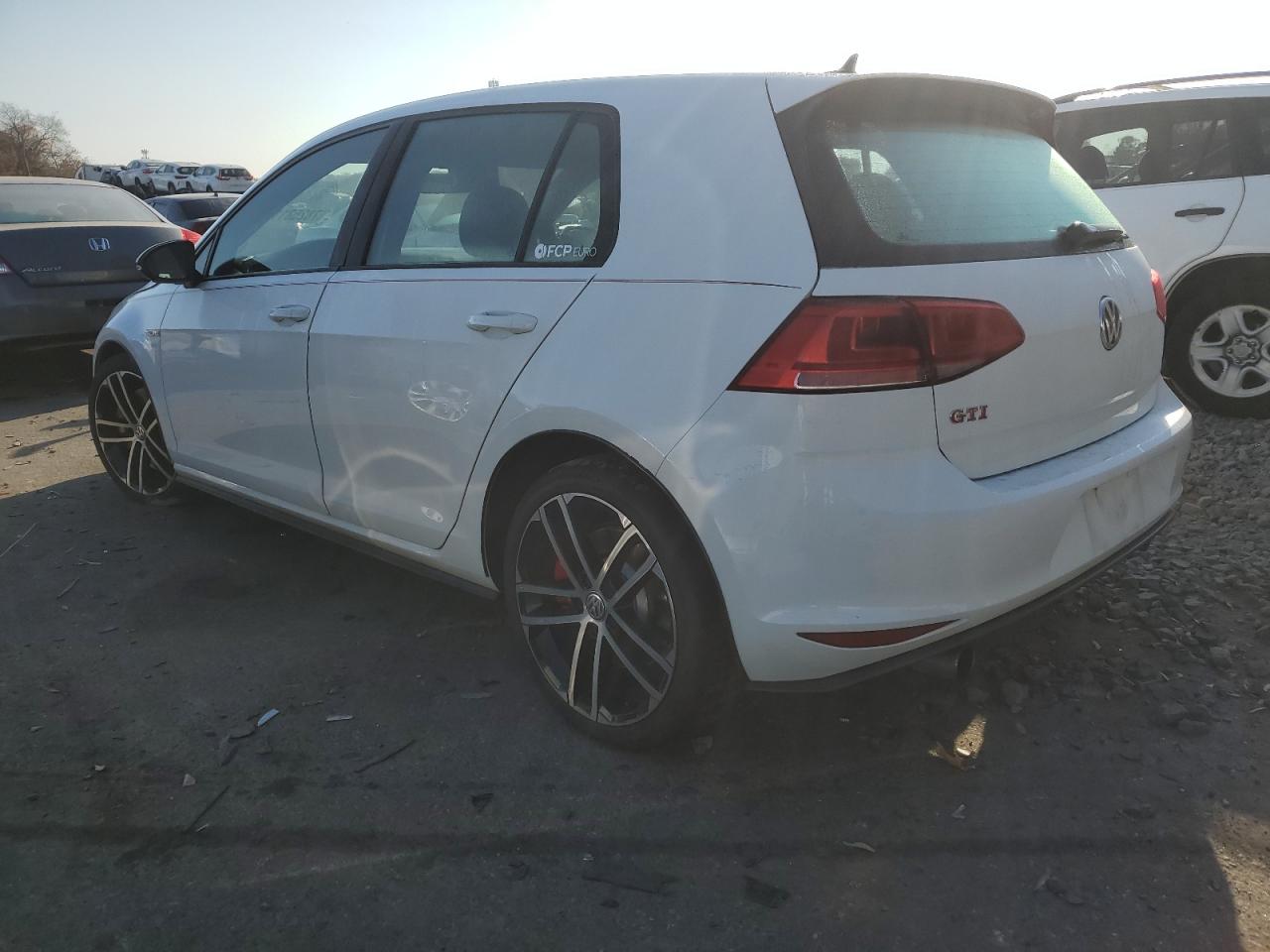 2017 Volkswagen GTI - Image 2