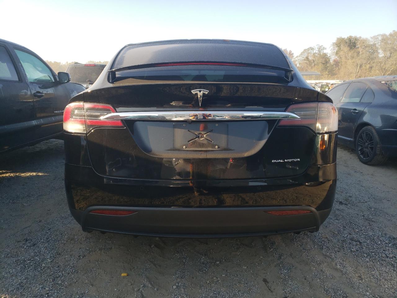 2020 Tesla Model X VIN: 5YJXCAE21LF231792 Lot: 77272104