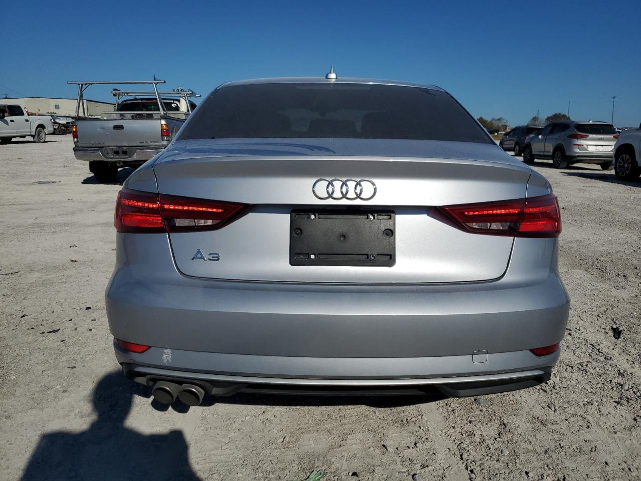 2018 Audi A3 Premium VIN: WAUAUGFF0J1094192 Lot: 76931194