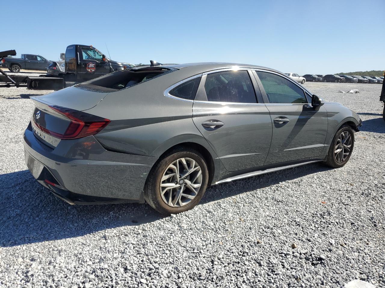 2020 Hyundai Sonata - Image 3