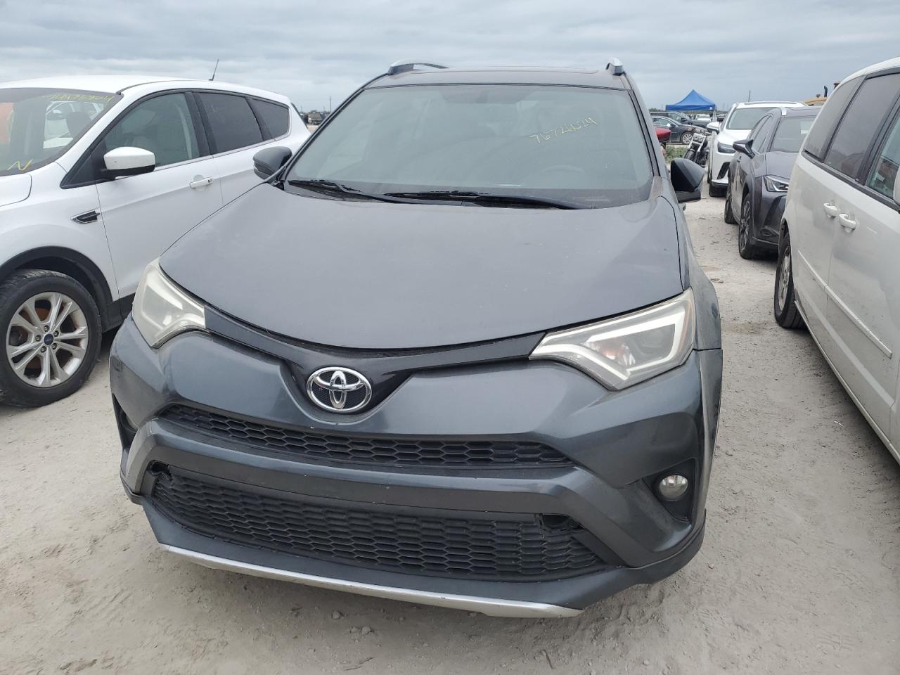 VIN JTMJFREV2GD191595 2016 TOYOTA RAV4 no.5