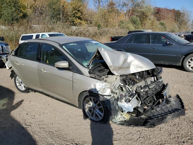  FORD FOCUS 2017 Золотой