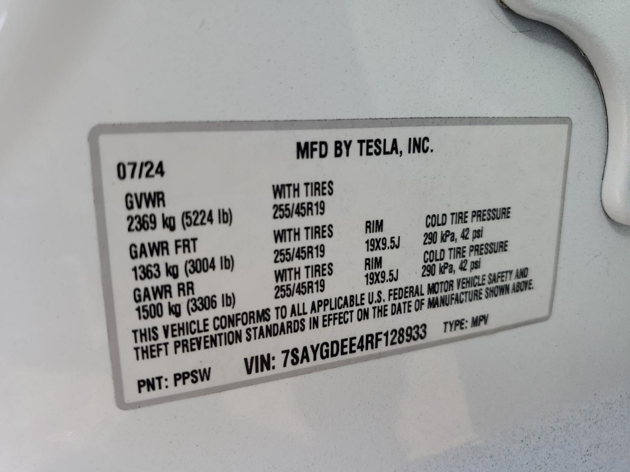 2024 Tesla Model Y VIN: 7SAYGDEE4RF128933 Lot: 76306274