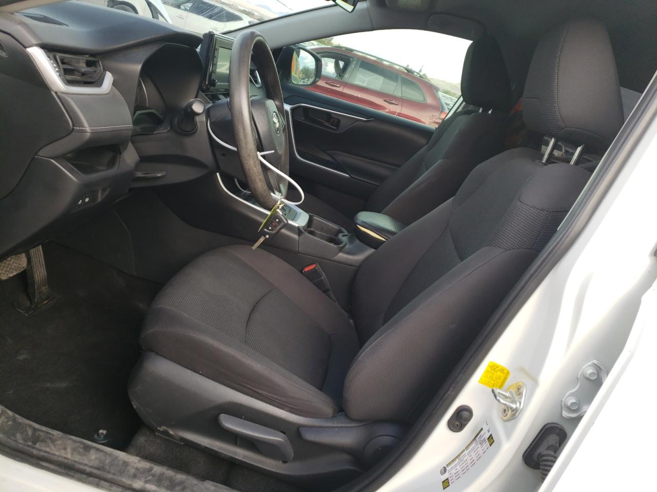2019 Toyota RAV 4 - Image 7
