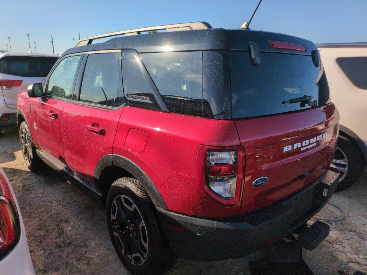 2021 Ford Bronco - Image 2