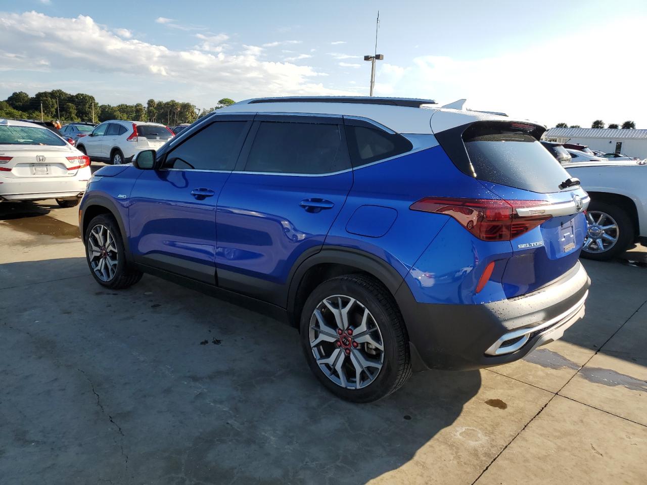2021 Kia Seltos - Image 2