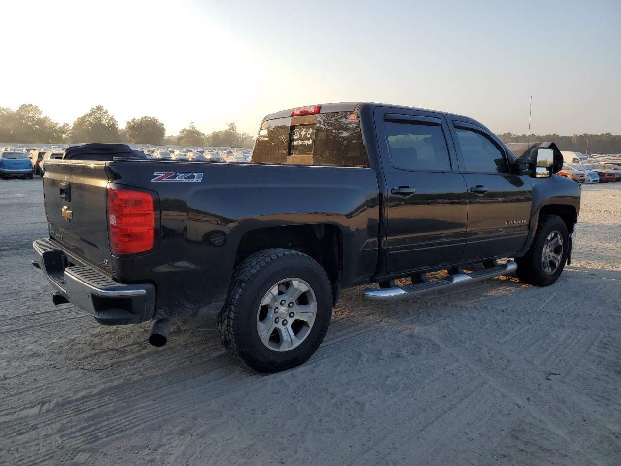 2015 Chevrolet Silverado - Image 3