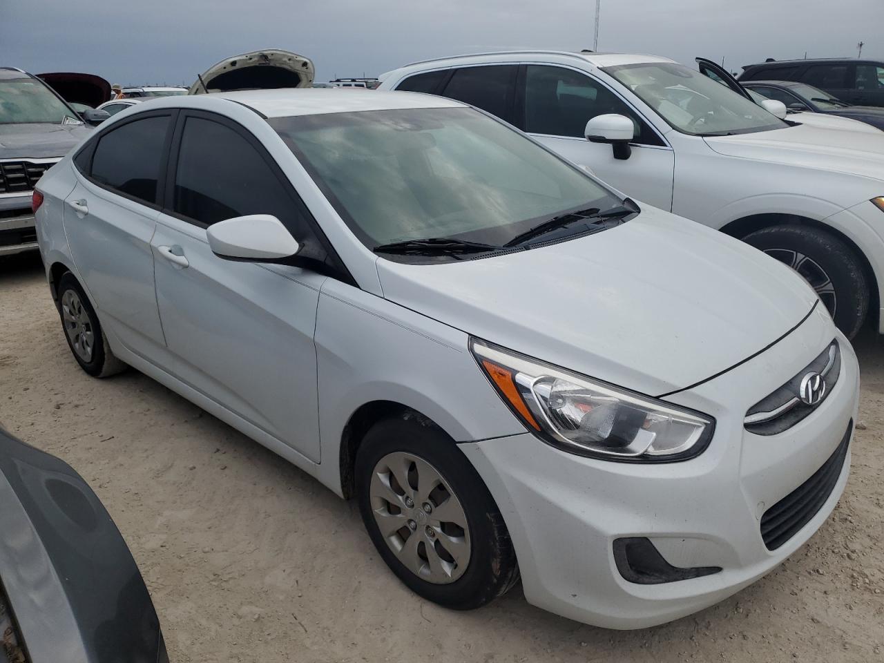 2017 Hyundai Accent - Image 4