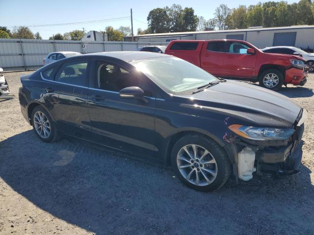  FORD FUSION 2017 Czarny