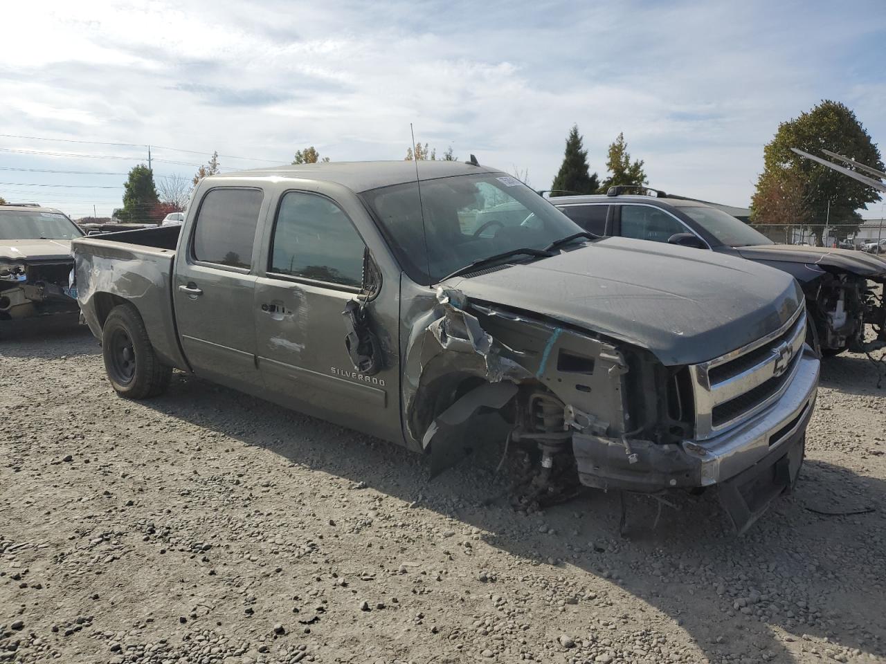 2011 Chevrolet Silverado - Image 4
