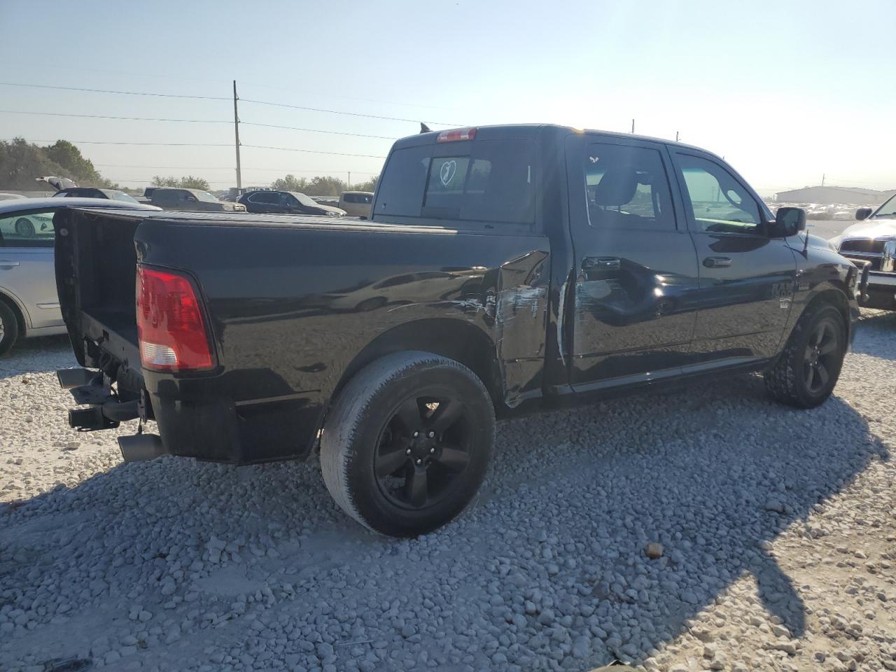 2019 RAM 1500 - Image 3