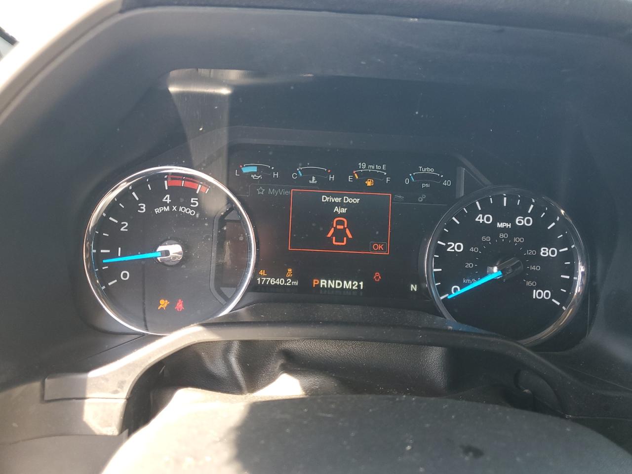 2017 Ford F250 - Image 9
