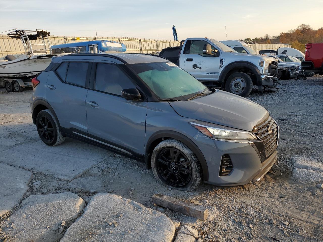 2022 Nissan Kicks - Image 4