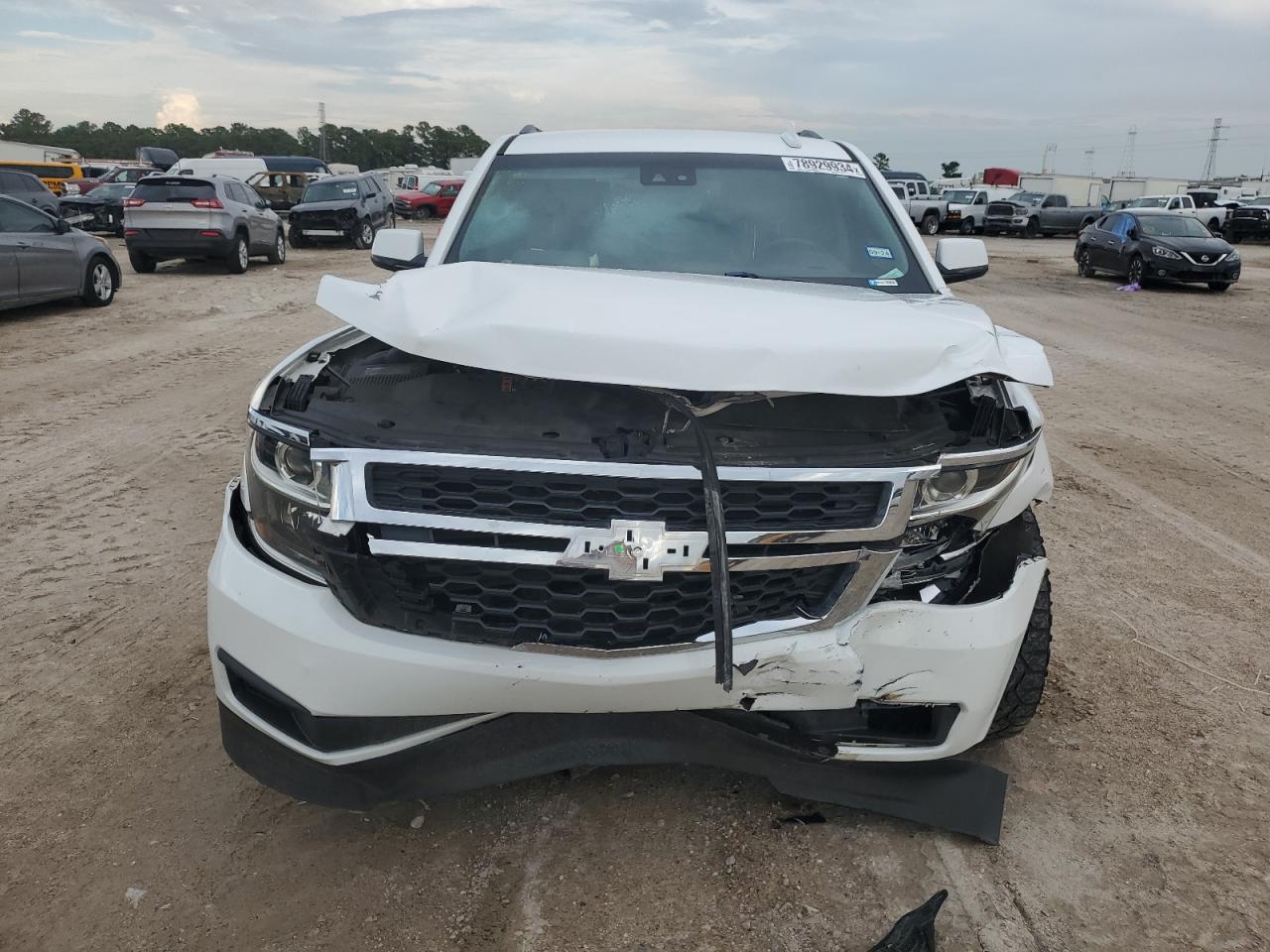2020 Chevrolet Suburban - Image 5