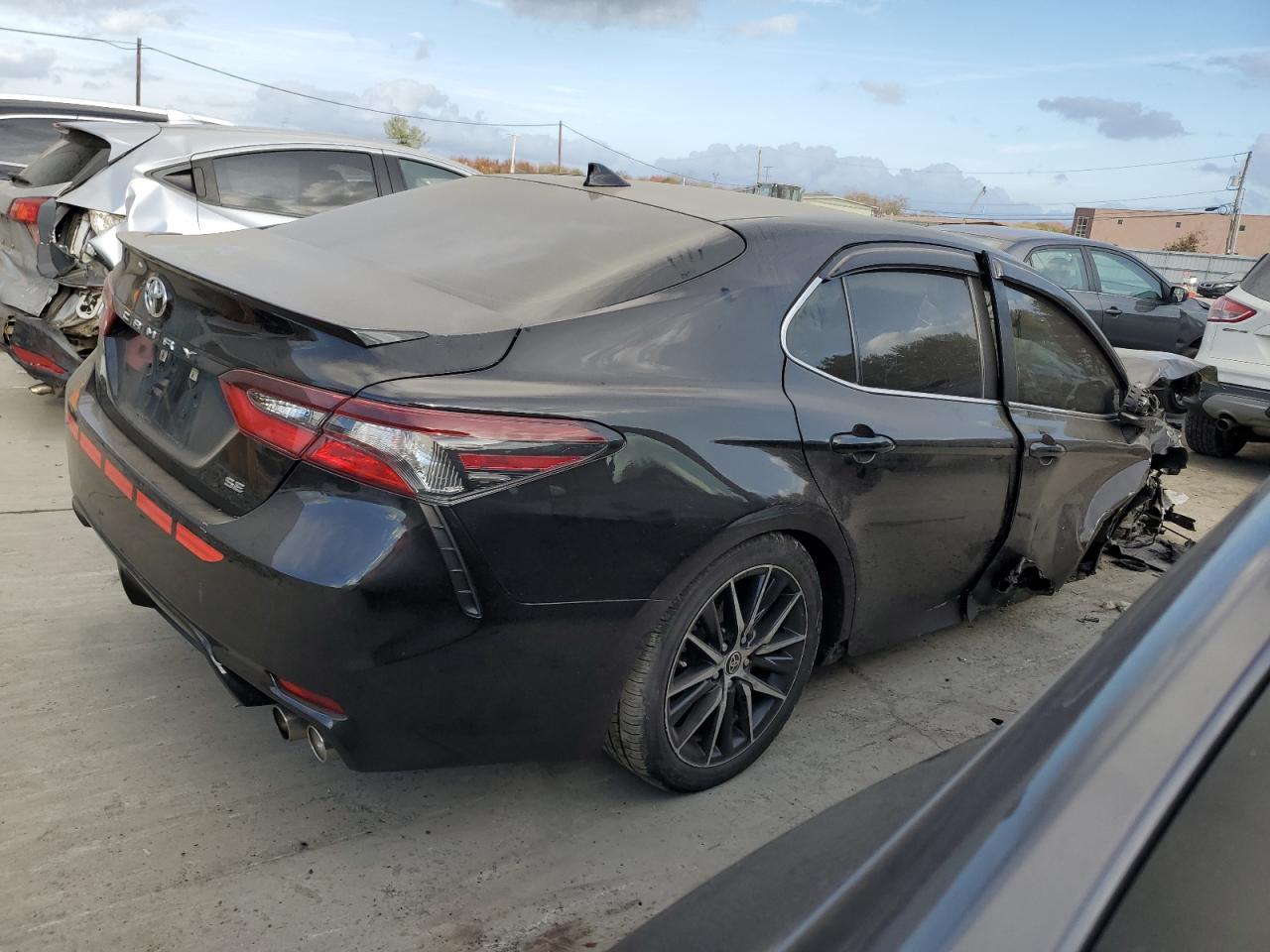 2021 Toyota Camry - Image 3
