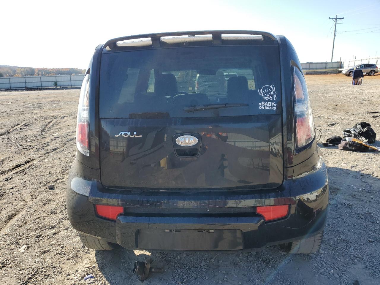 2010 Kia Soul + VIN: KNDJT2A29A7128561 Lot: 77577244