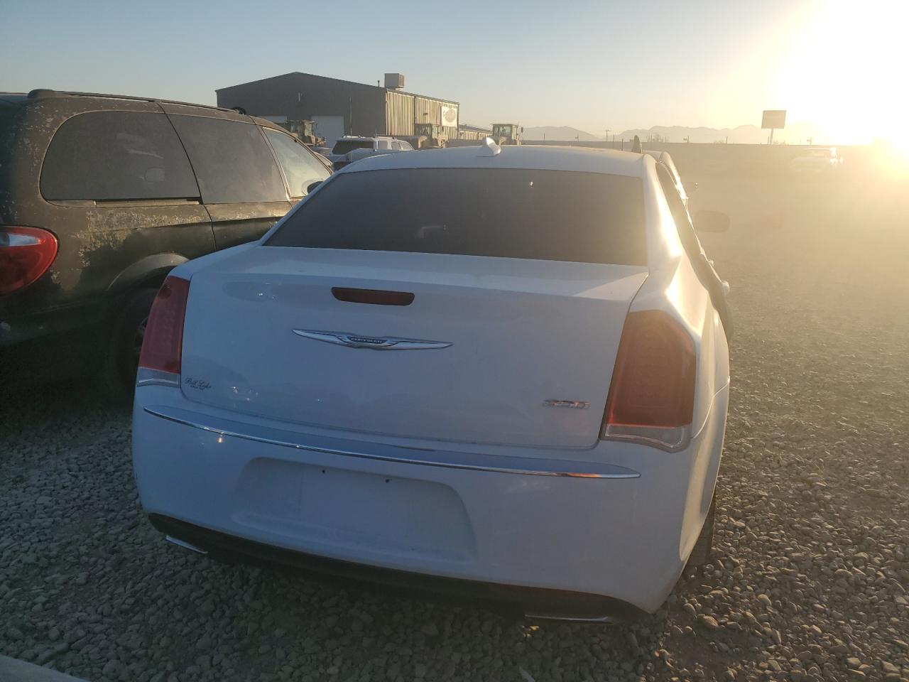 2C3CCAAG3GH206719 2016 Chrysler 300 Limited