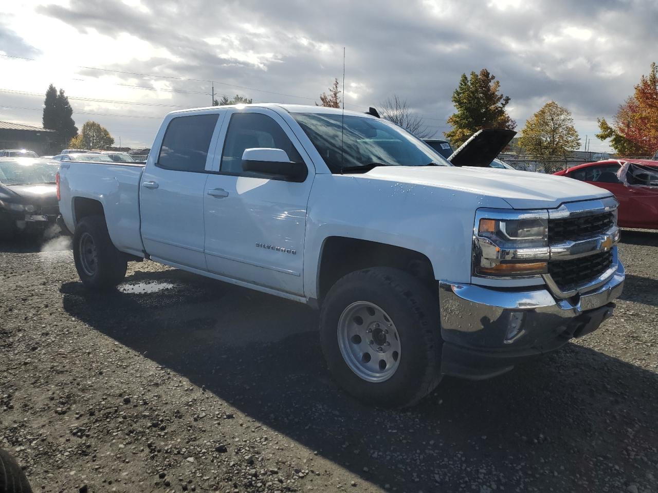 2016 Chevrolet Silverado - Image 4
