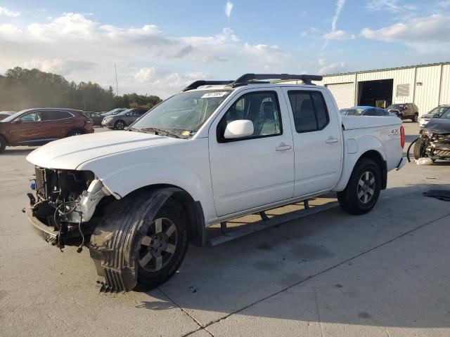 Pickups NISSAN FRONTIER 2012 White