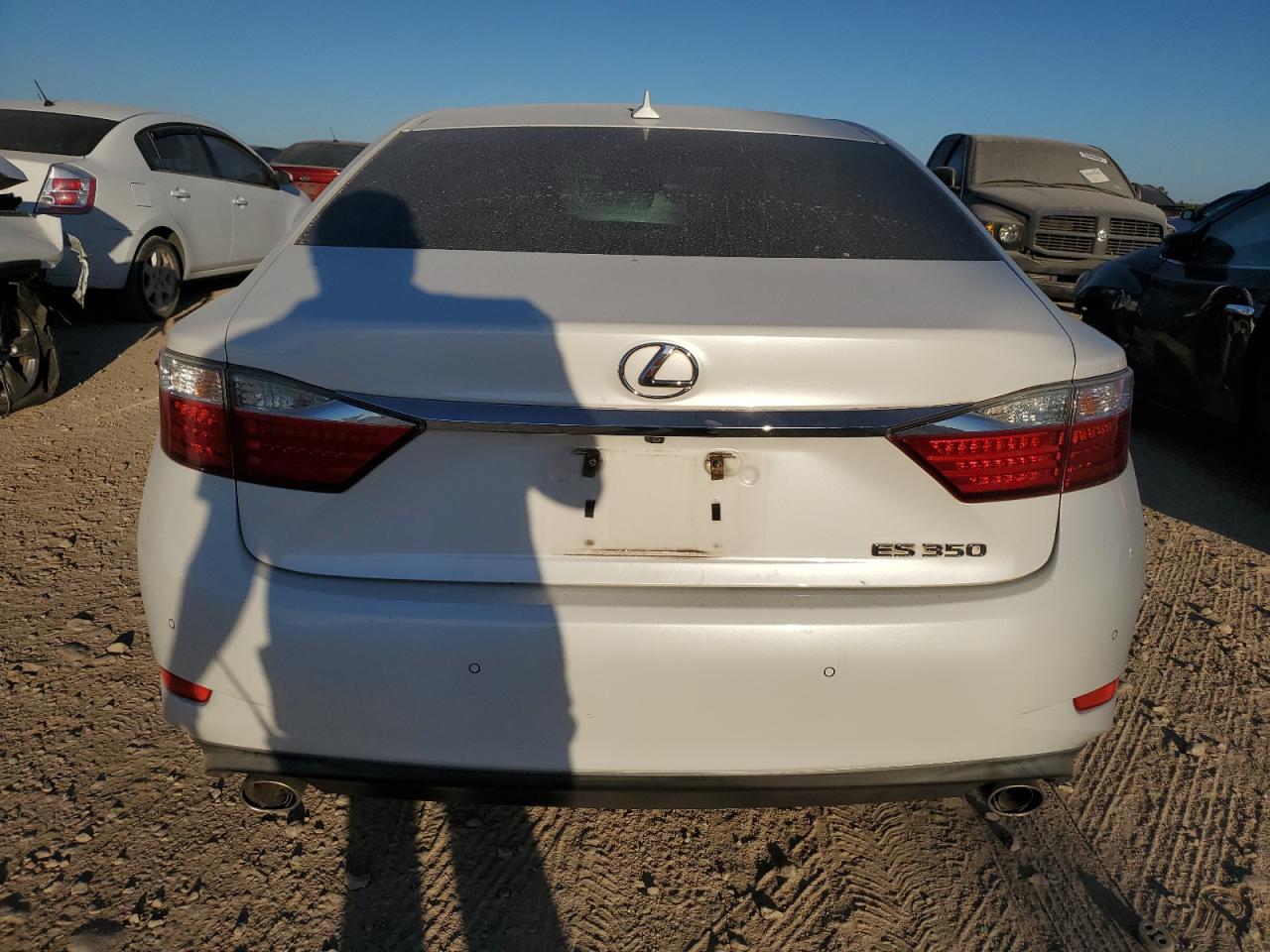2013 Lexus ES - Image 6