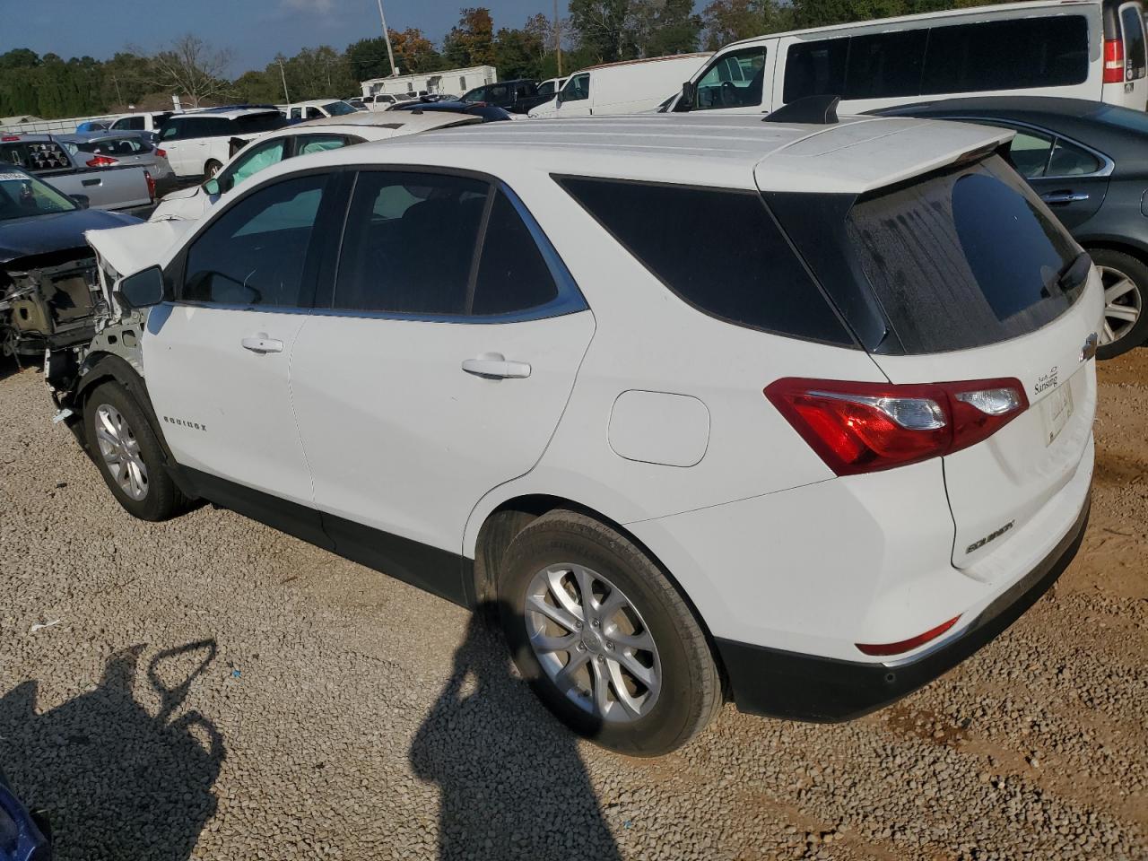 2020 Chevrolet Equinox - Image 2