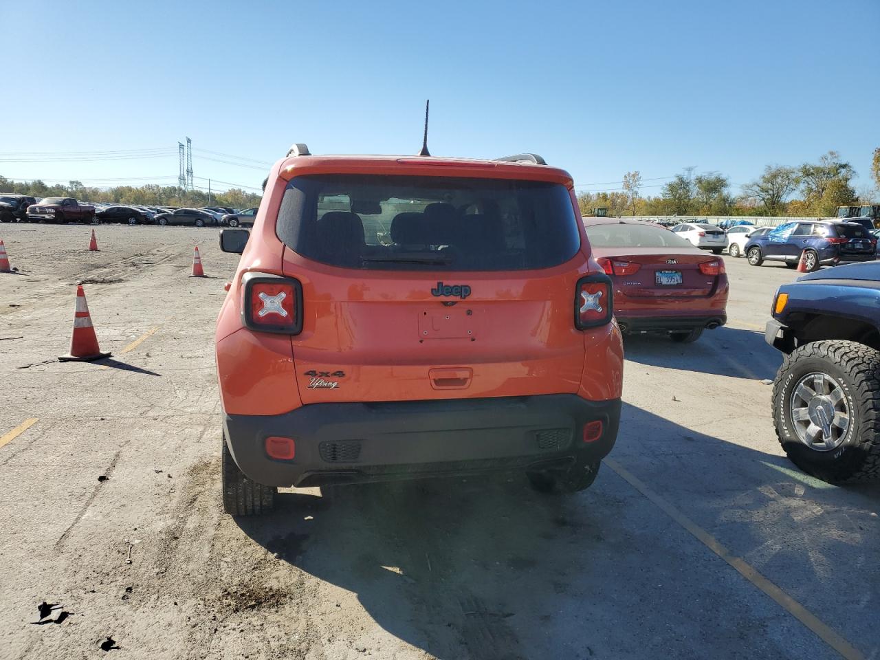 2019 Jeep Renegade Latitude VIN: ZACNJBBB0KPJ88638 Lot: 76483454