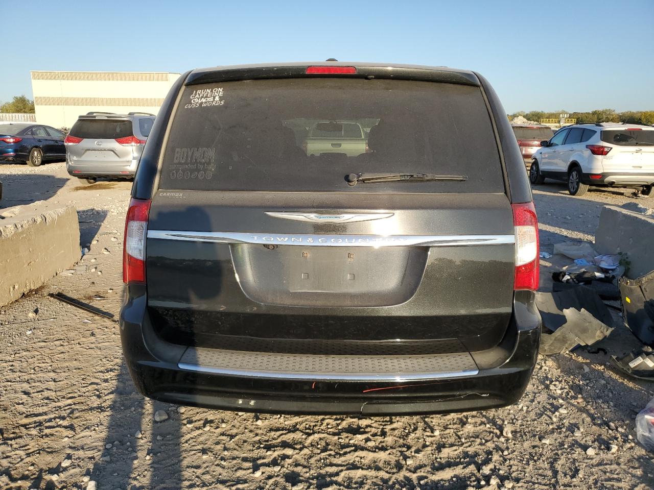 2016 Chrysler Town & Country - Image 6