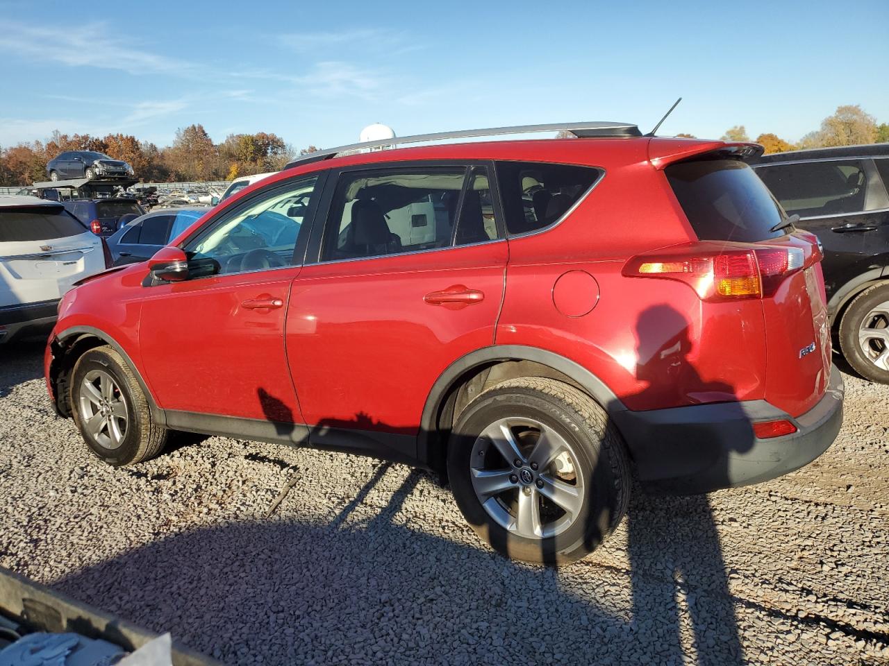 2015 Toyota RAV 4 - Image 2
