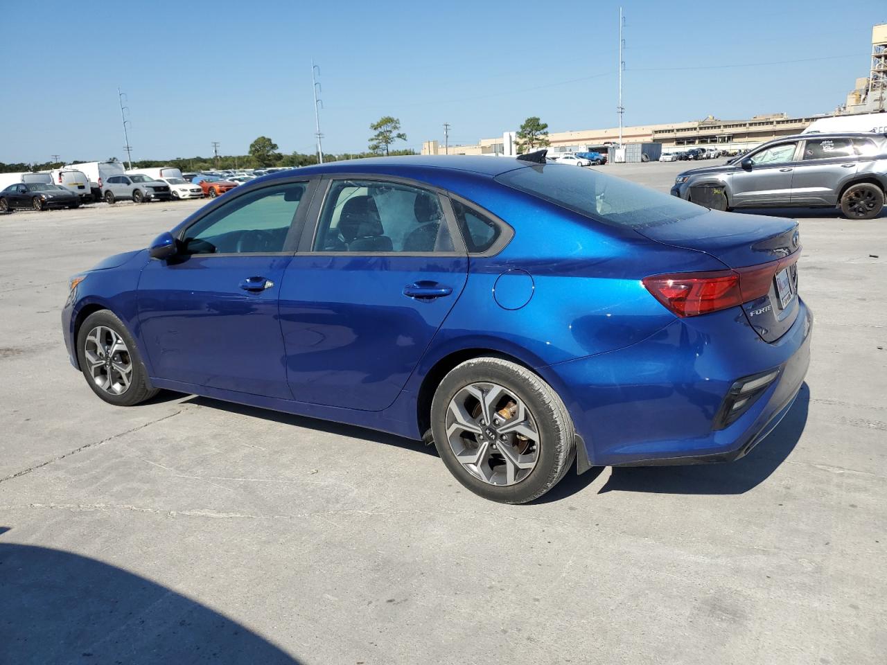 VIN 3KPF24AD3KE057994 2019 KIA FORTE no.2