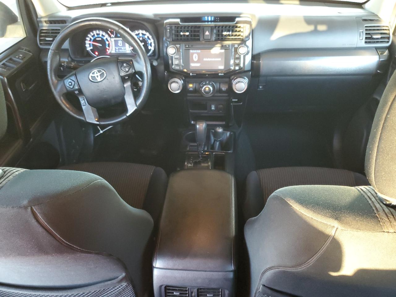 2015 Toyota 4Runner - Image 8