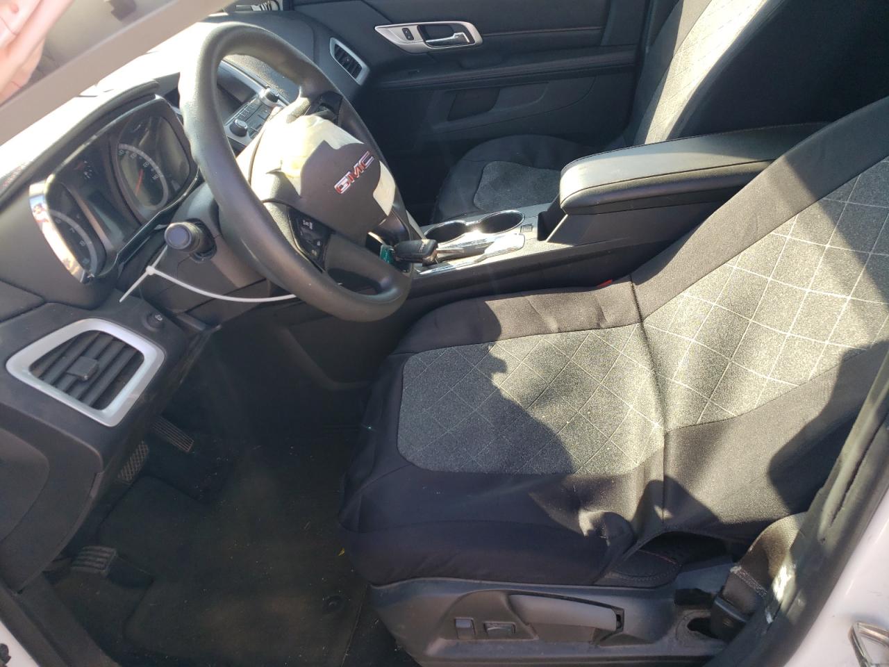 2015 GMC Terrain - Image 7