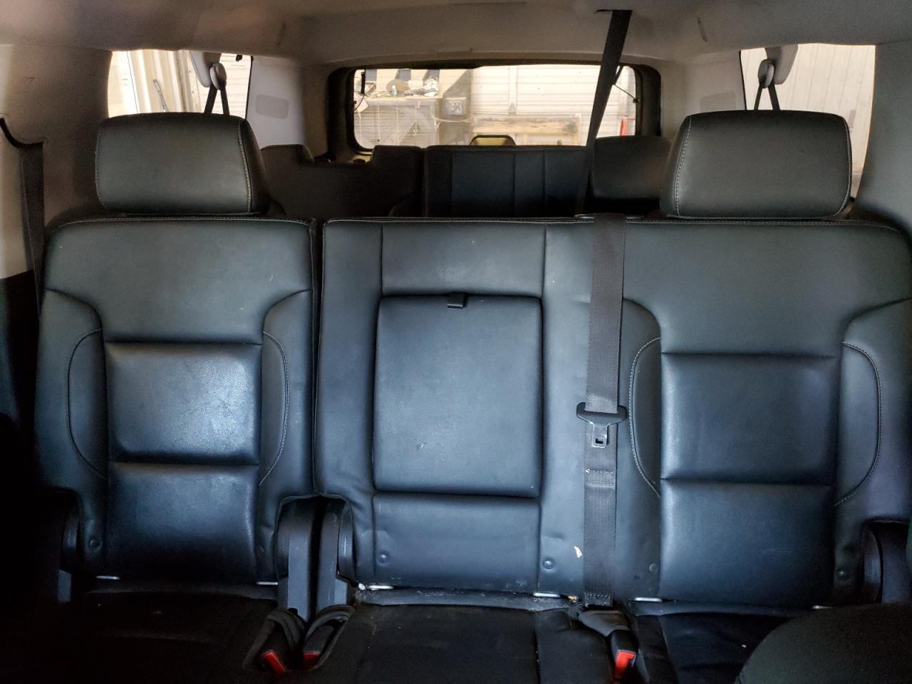 2019 Chevrolet Suburban - Image 10