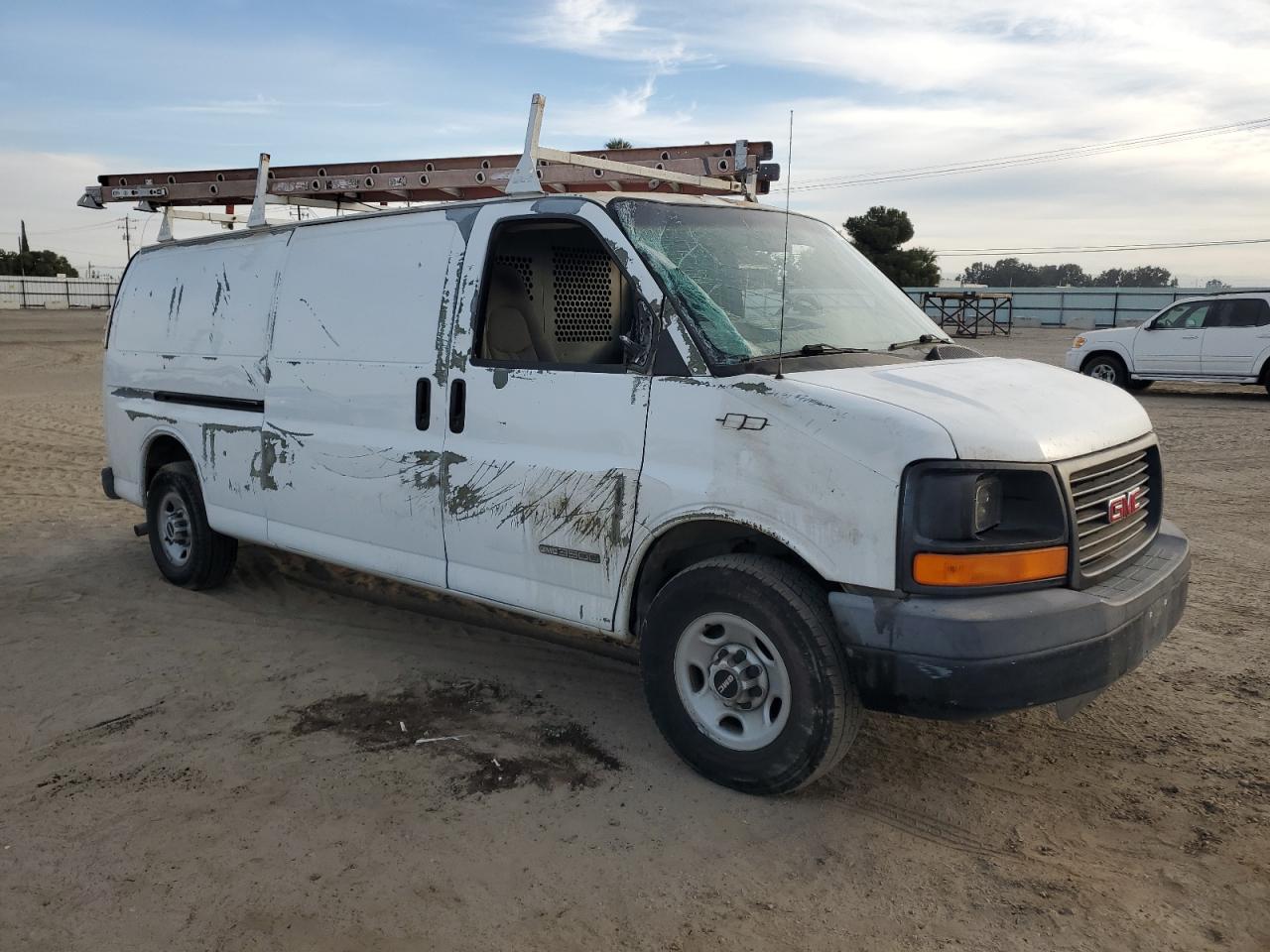 2006 GMC Savana - Image 4