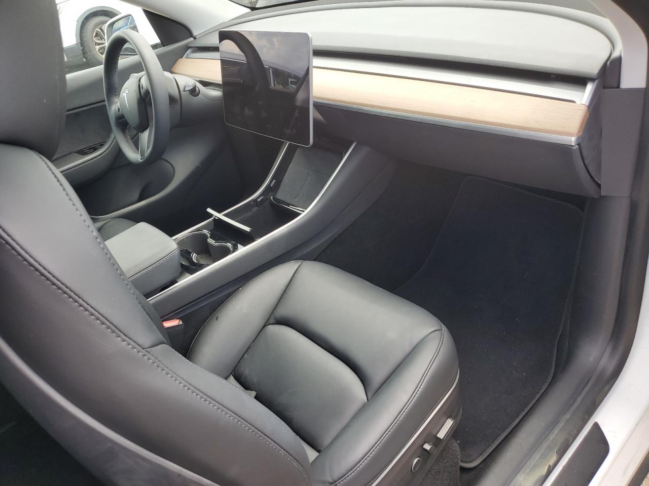 5YJYGDEE9MF082926 2021 Tesla Model Y