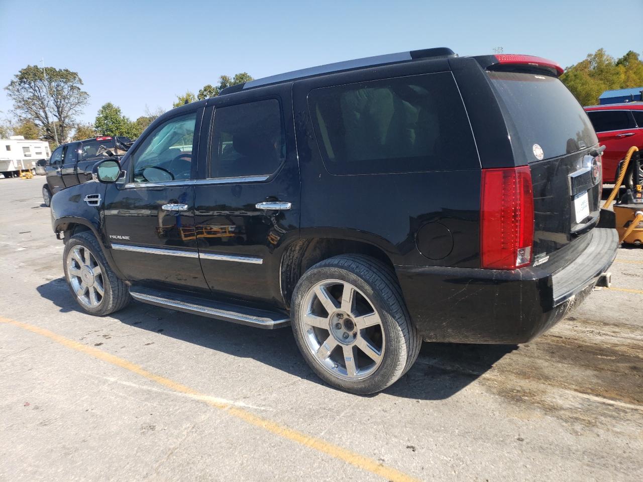 2013 Cadillac Escalade - Image 2