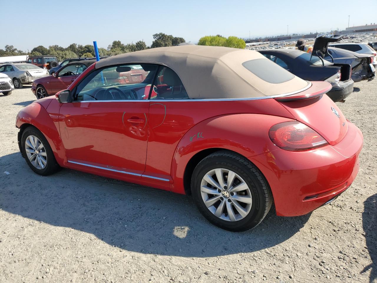 3VW5DAATXKM509132 2019 Volkswagen Beetle S