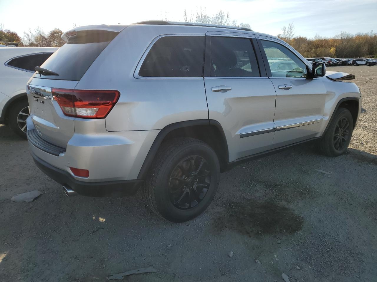 2012 Jeep Grand Cherokee - Image 3