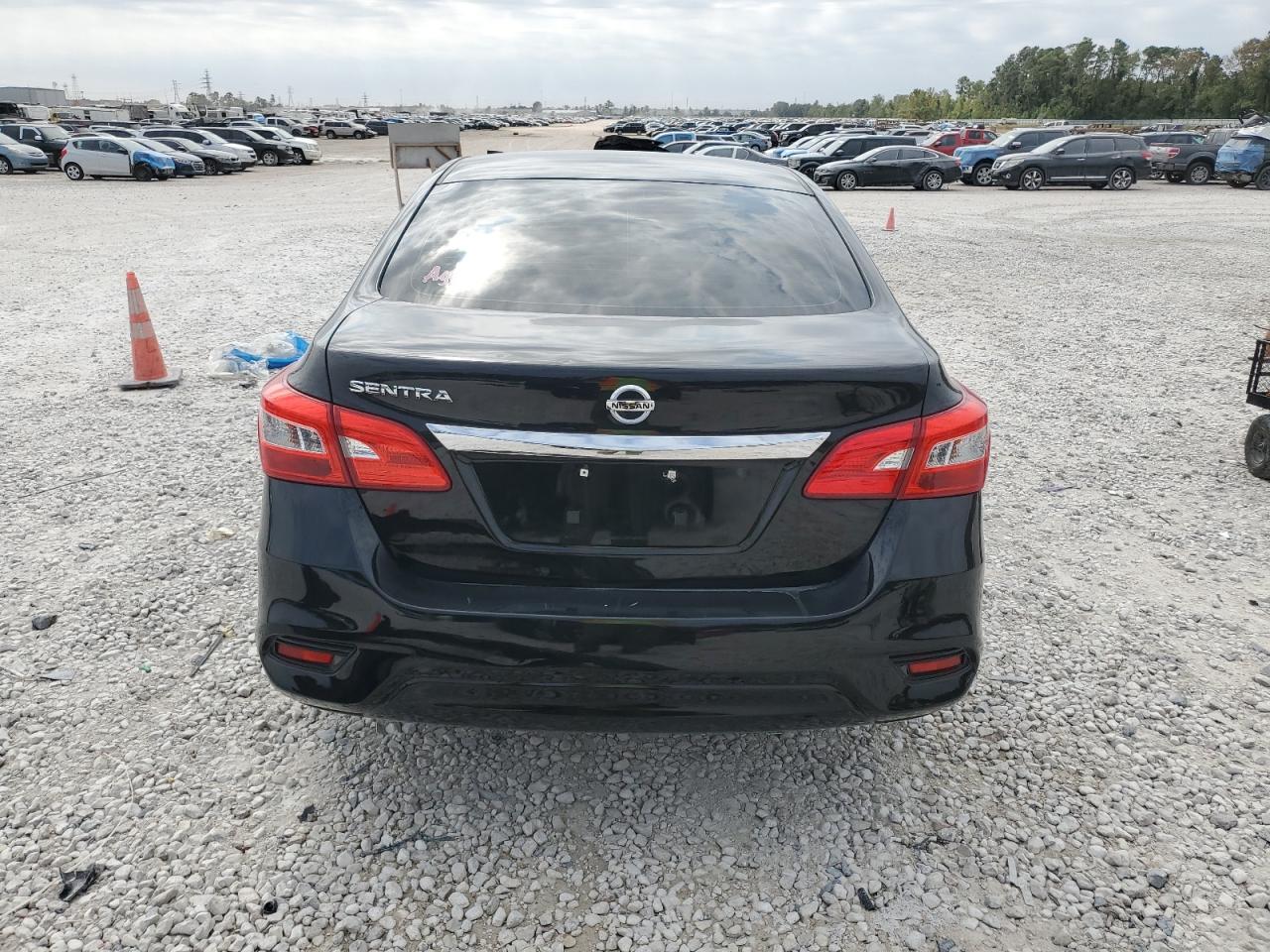 2017 Nissan Sentra S VIN: 3N1AB7AP2HY328608 Lot: 76254454