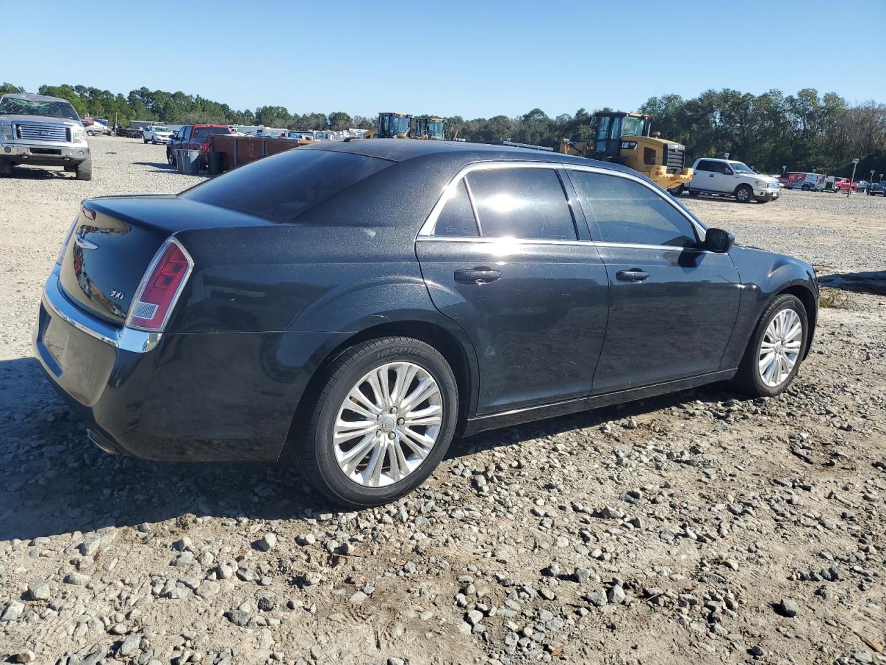 2014 Chrysler 300 - Image 3
