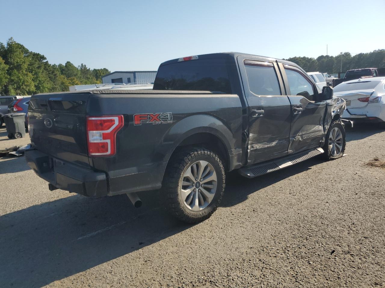 VIN 1FTEW1E56JKF52347 2018 FORD F-150 no.3