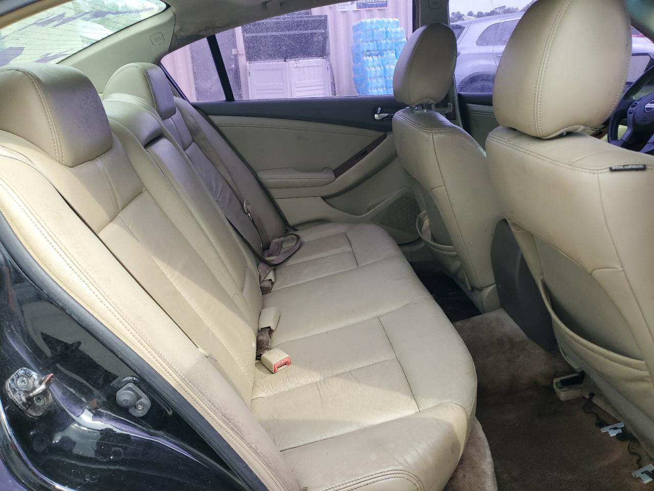 2009 Nissan Altima - Image 10