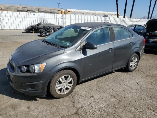 2015 Chevrolet Sonic Lt للبيع في Van Nuys، CA - Front End