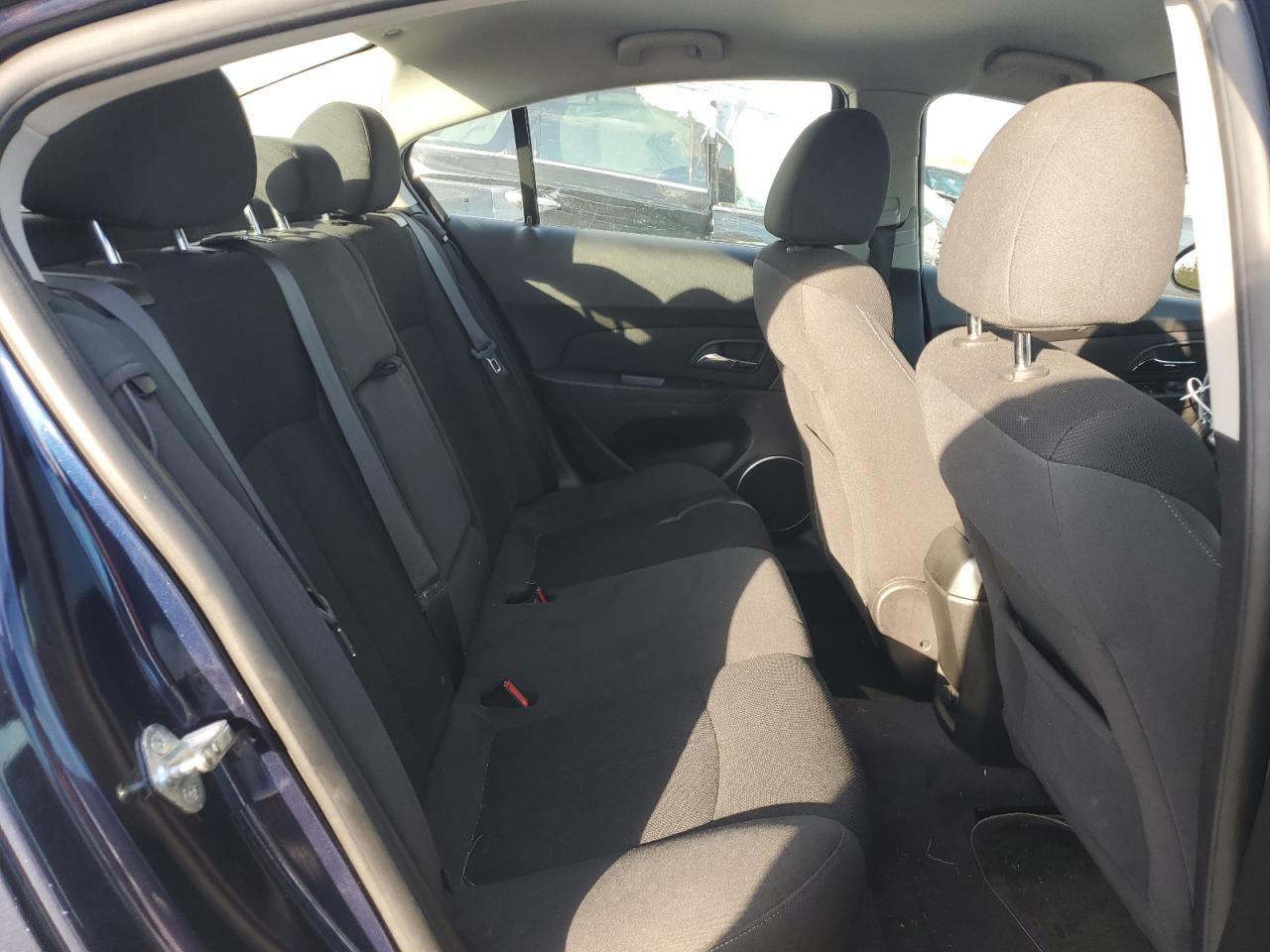 2011 Chevrolet Cruze - Image 10