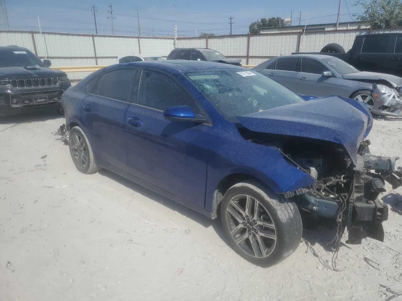 2019 Kia Forte - Image 4