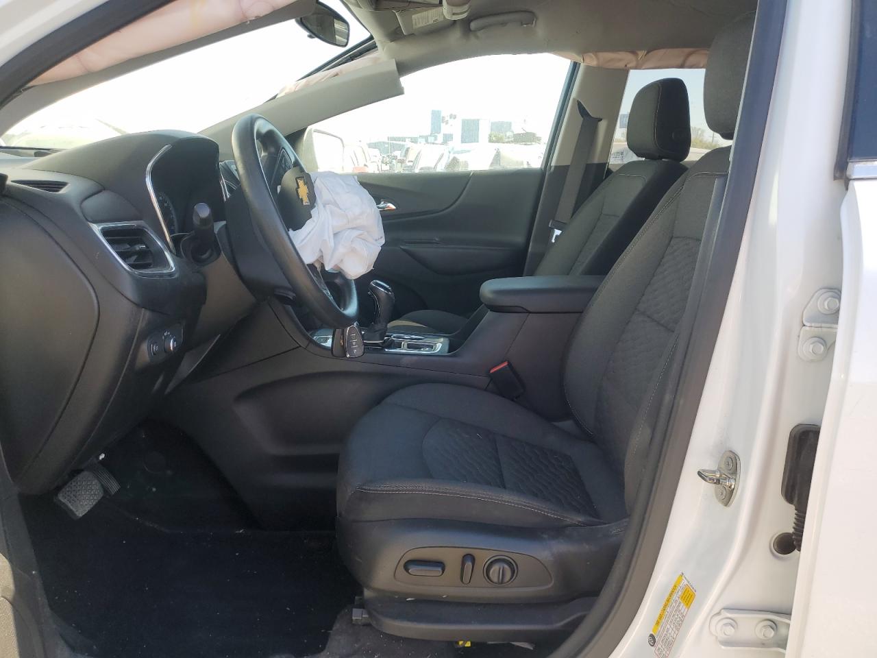 2GNAXSEV2J6246788 2018 Chevrolet Equinox Lt