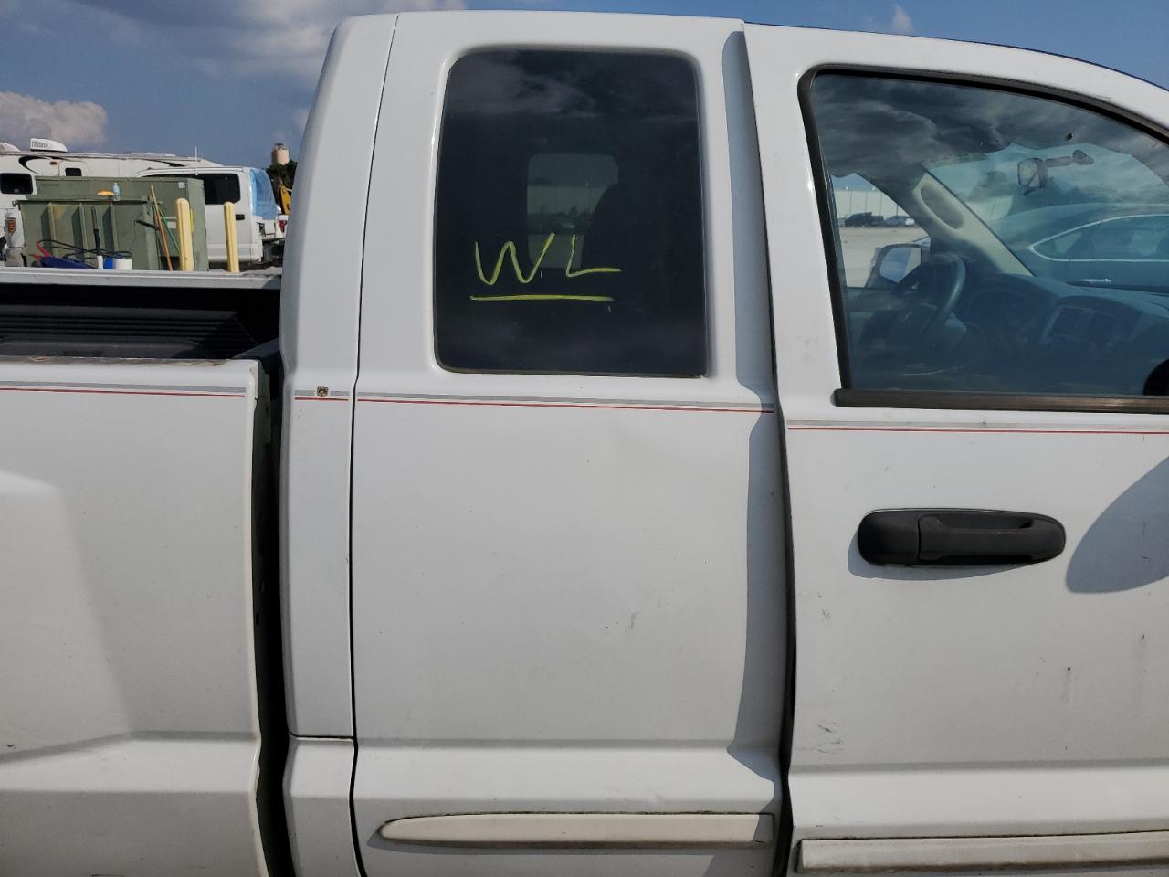 2005 Dodge Dakota Slt VIN: 1D7HE42N05S176472 Lot: 76042424