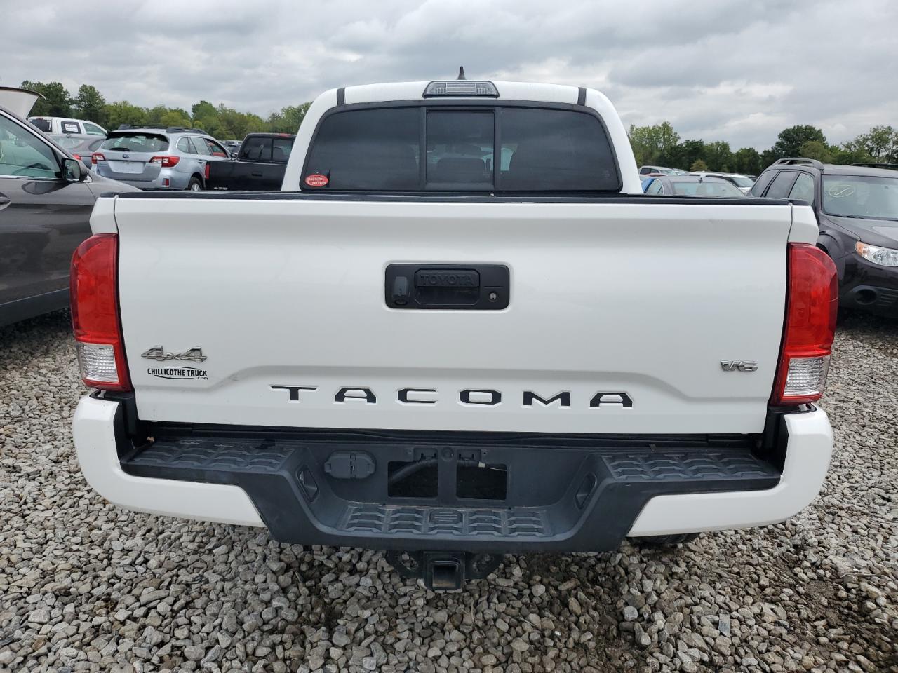 3TMCZ5AN8HM087116 2017 Toyota Tacoma Double Cab